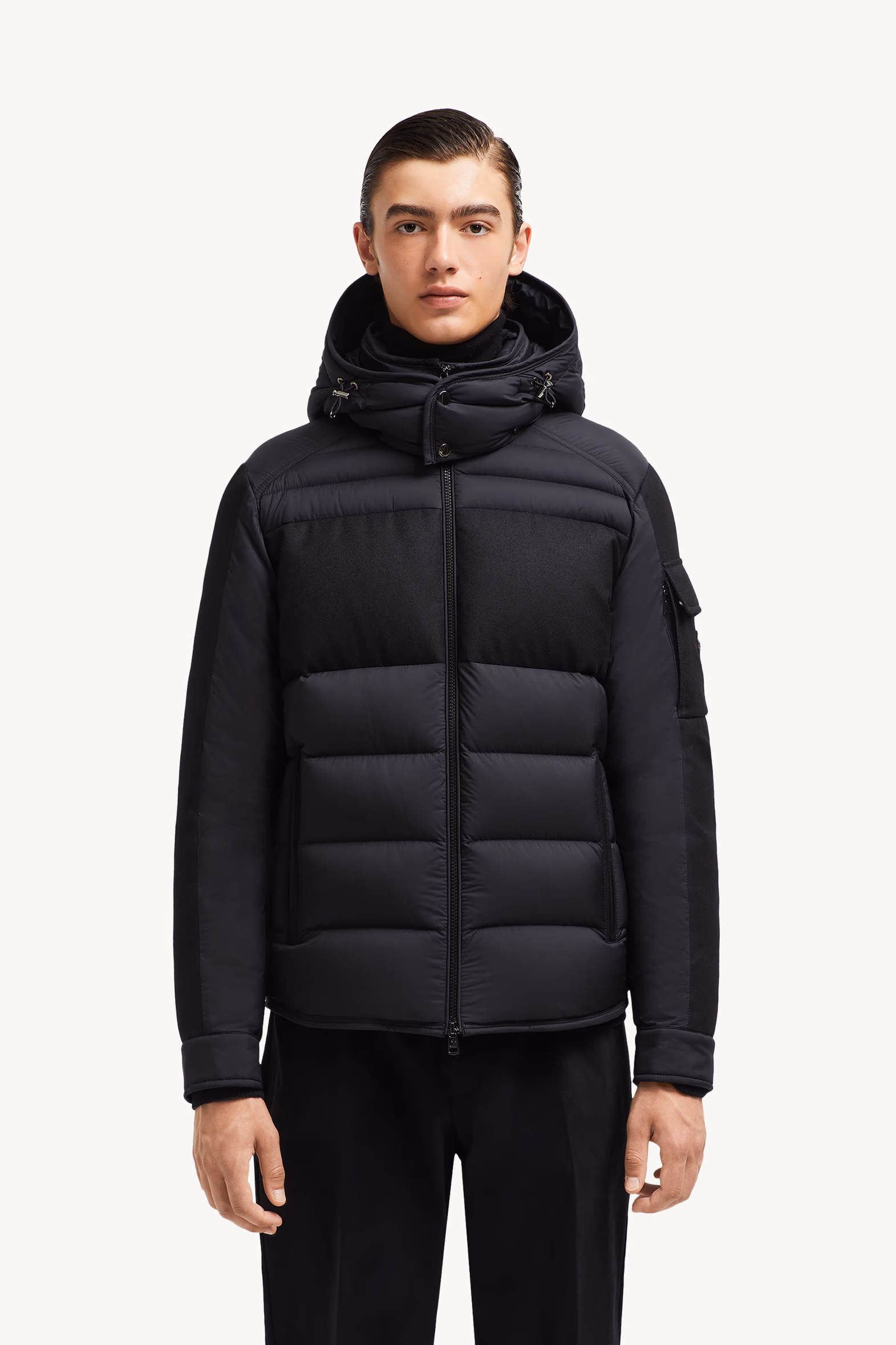 Doudoune courte à capuche Barbustel Hommes Noir Moncler 5